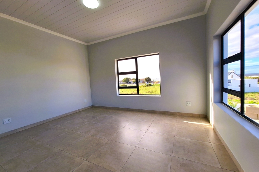 4 Bedroom Property for Sale in Da Gama Bay Western Cape